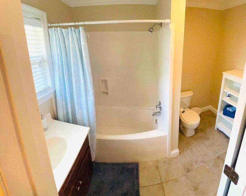 4/3 Home Centrally Located, Beach, Casino, Airport, Dining, Golfing, Shopping, Entertainment Gulfport Exteriör bild